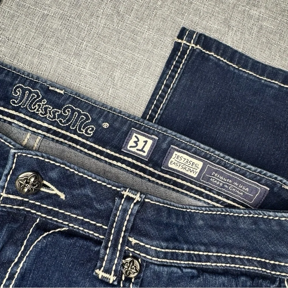 Miss Me Easy Skinny Jean Fleur De Lis Dark Wash Jeans Rhinestone Bling Size 31 - Picture 8 of 10